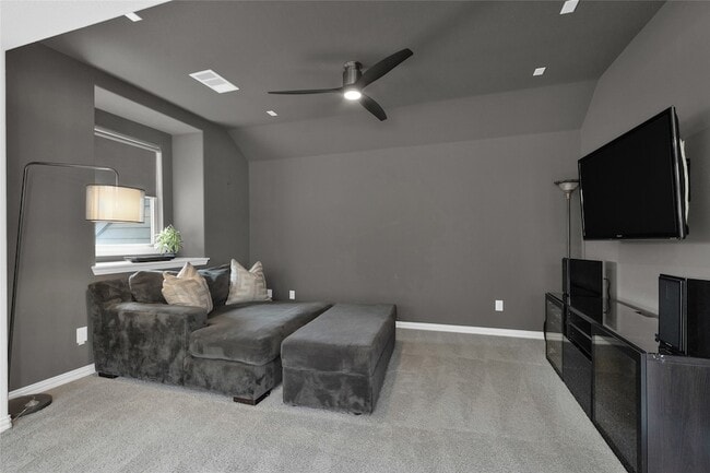 Building Photo - 7505 Plumgrove Rd
