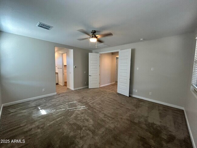 Building Photo - 6581 S Abbey Ln