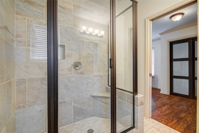Building Photo - 1207 Calderwood Dr