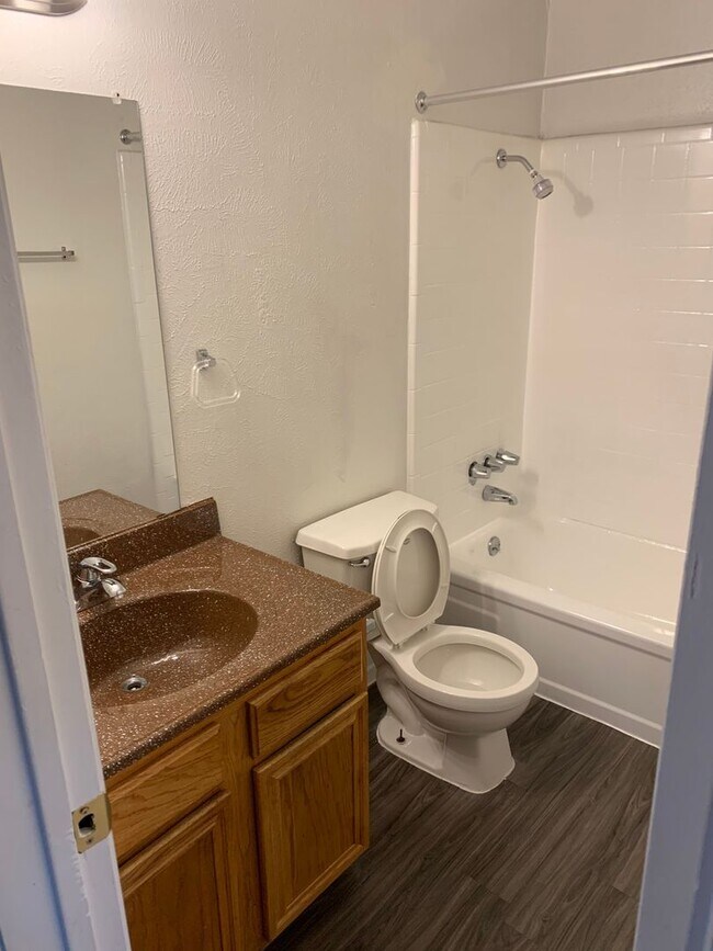 Building Photo - Spacious 3-Bedroom Apartments in Dallas – Starting at Just $1,350/Month