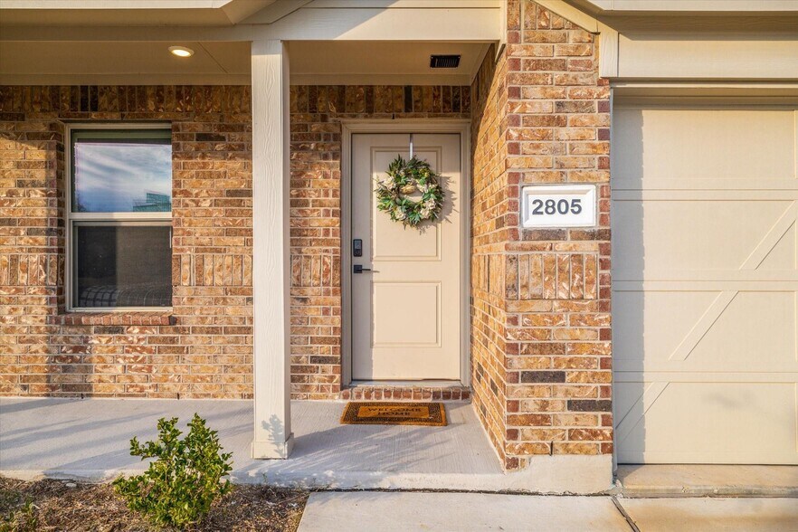 Building Photo - 2805 Watchpoint Rd
