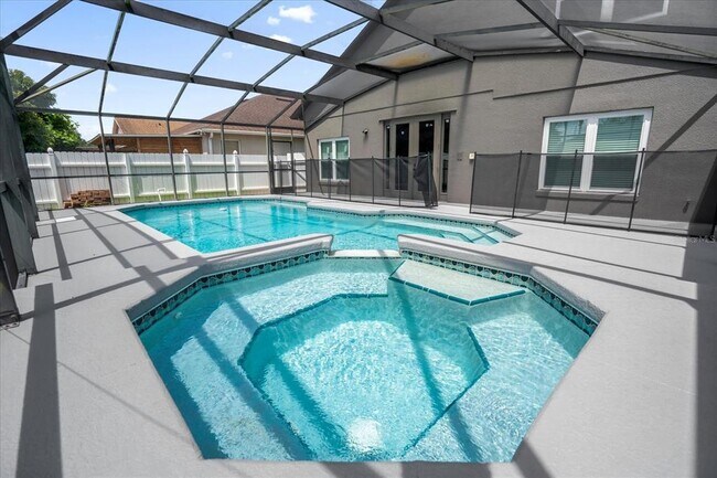 Building Photo - 2806 Moultrie Creek Dr