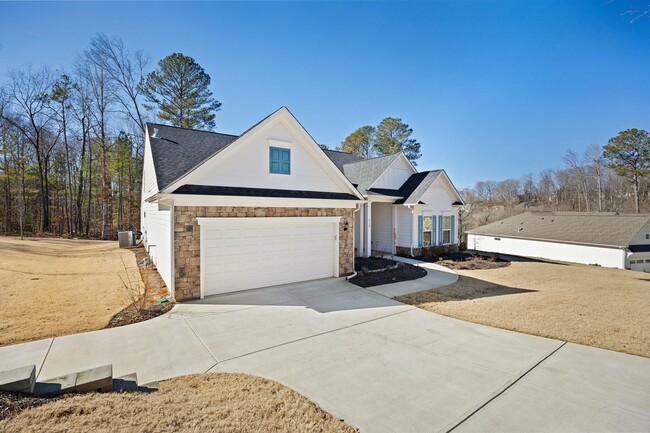 Building Photo - Beautifully Built Home Located in Woodmont...