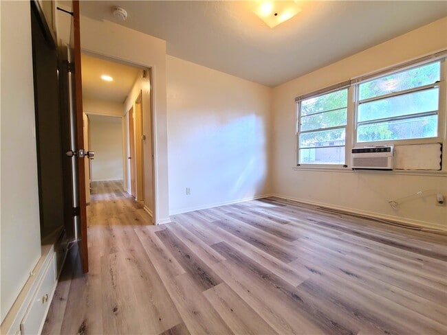 Building Photo - 24609 Richman Dr