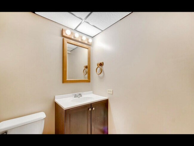 Building Photo - 14926 Wilco Dr