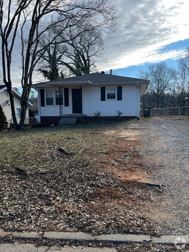 Building Photo - Cozy Bungalow in Gastonia!