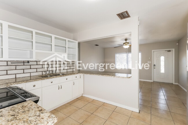 Building Photo - 139 Harrison St