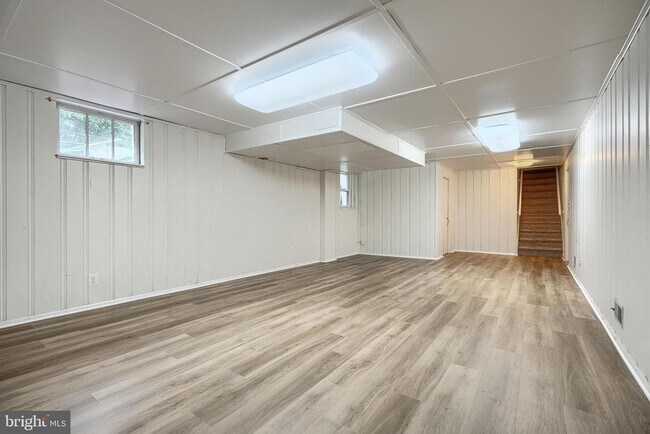 Building Photo - 112 Springside Dr