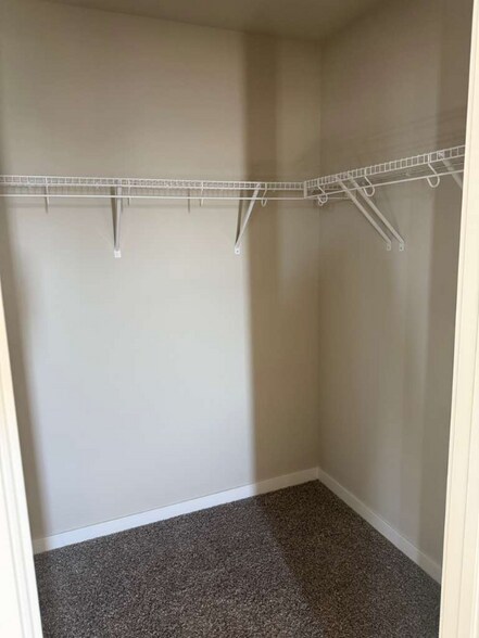 Building Photo - 10303 Southerwick Pl