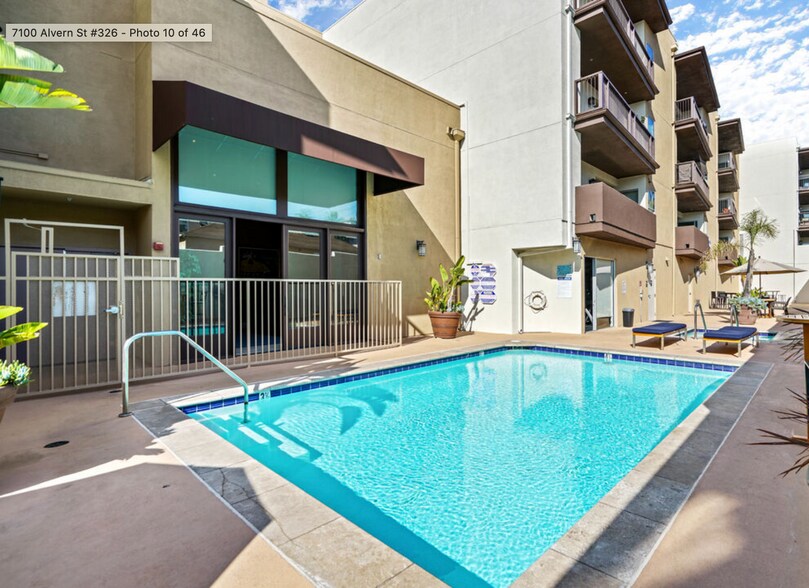 Heated Pool - 7100 Alvern St