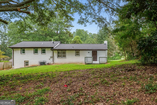 Building Photo - 3583 Steinhauer Rd