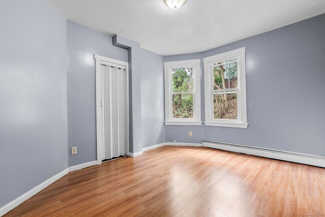 Building Photo - 22 Wyman St