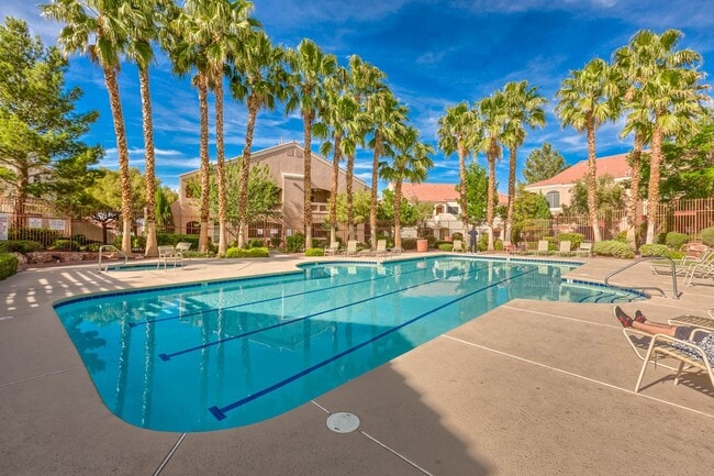 Building Photo - Mission Ridge Condos-Gorgeous 2nd Floor Un...