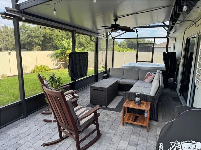 Building Photo - 244 Whispering Oaks Way