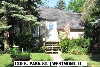 Building Photo - Spacious 2 Bedroom Home w/ 2.5 car garage - Westmont