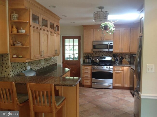 Building Photo - 3412 Ramsgate Terrace