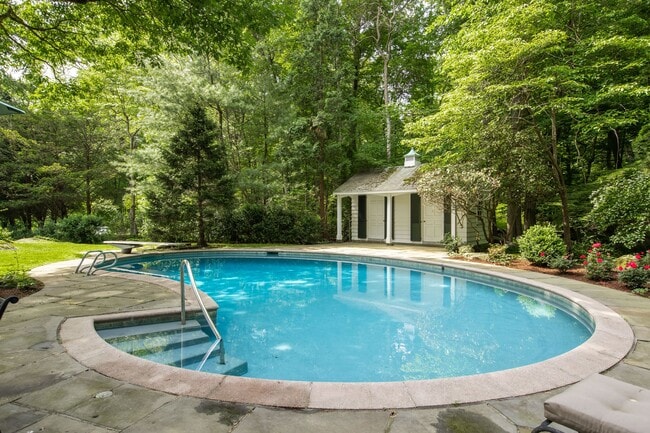 Building Photo - 120 Zaccheus Mead Ln