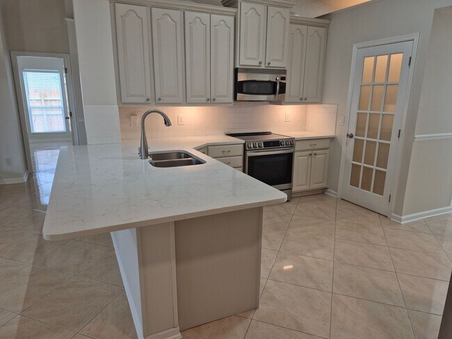 Building Photo - 4915 Austrian Ct