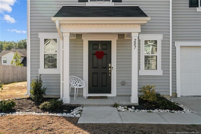 Building Photo - 287 Hallow Oak St