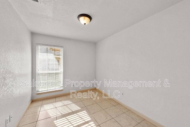 Building Photo - 8510 Gatlinburg Dr