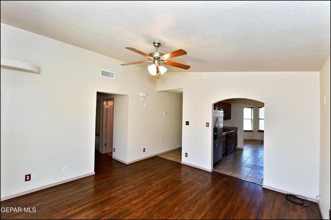 Building Photo - 11613 Ochre Bluff Ln