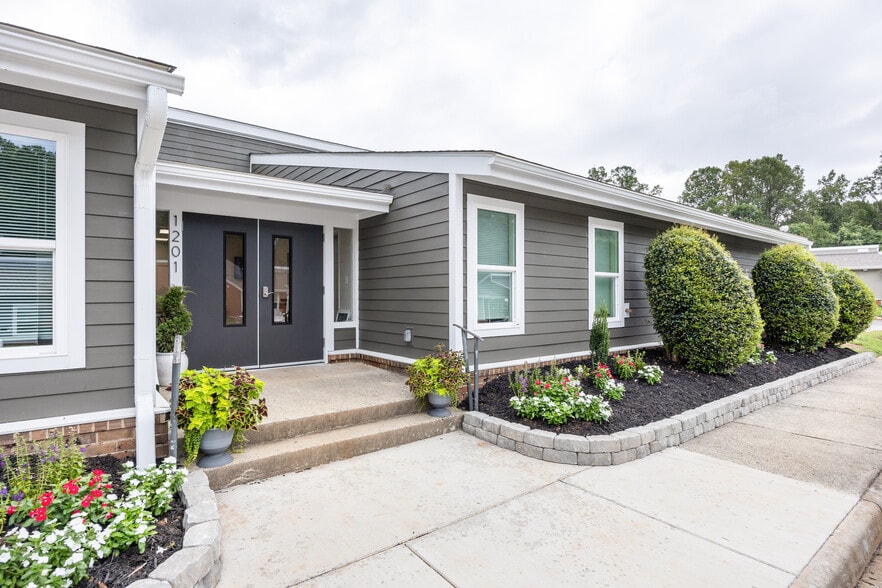 Clubhouse - Wesley Apartments - Senior Living Community