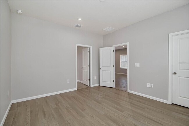 Building Photo - 4525 Pippin Ln