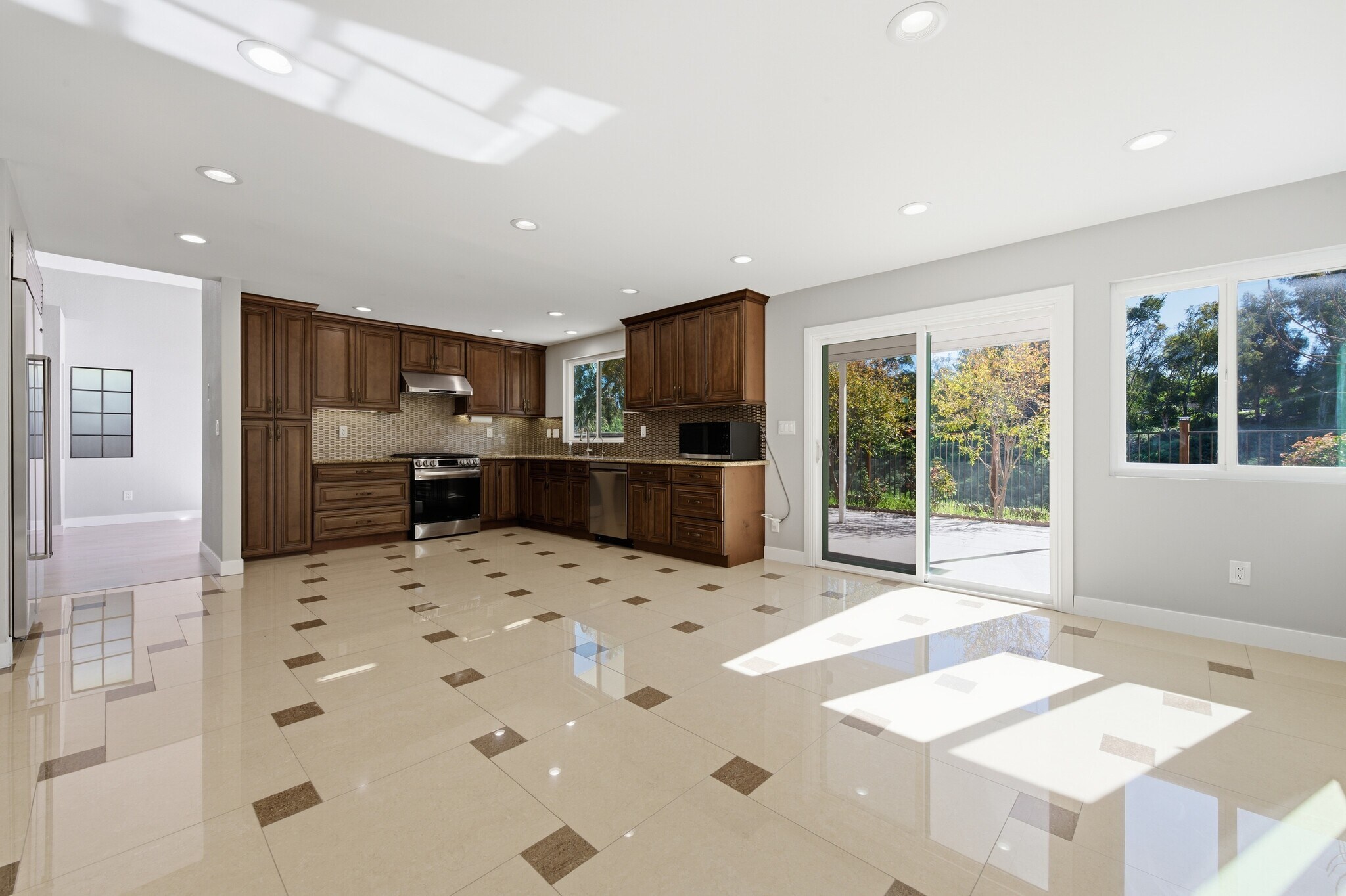 Building Photo - 1162 Erin Dr