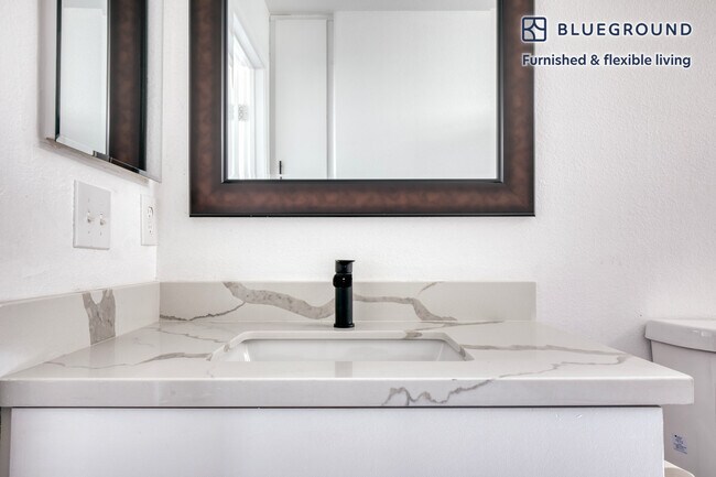 Building Photo - 2820 Sawtelle Blvd