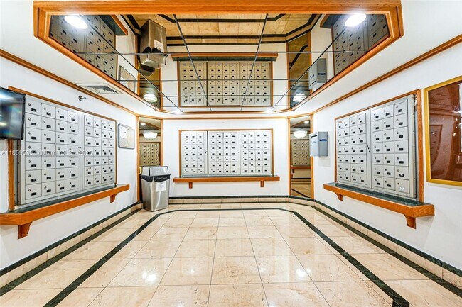 Building Photo - 2401 Collins Ave