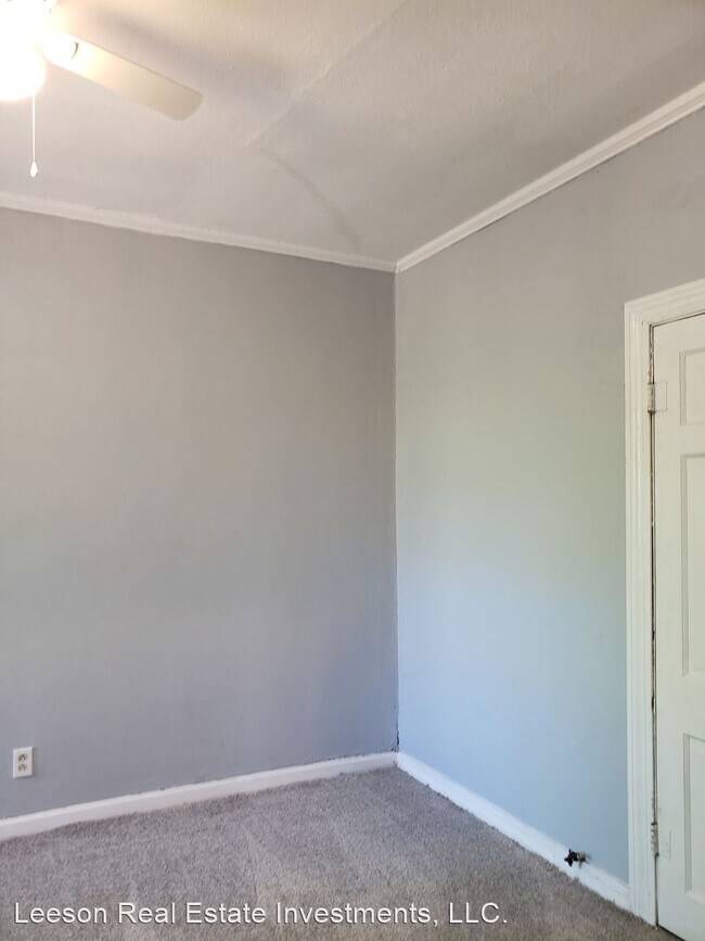 Building Photo - 3 br, 1 bath House - 4022 Independence Ave.