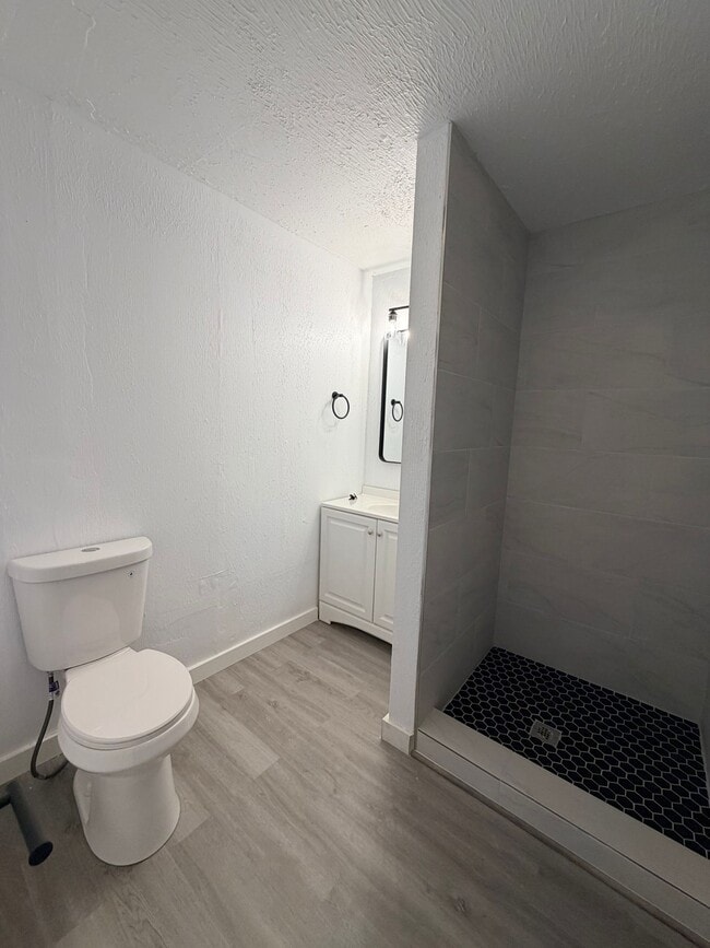 Building Photo - 2331 NW Austin Dr