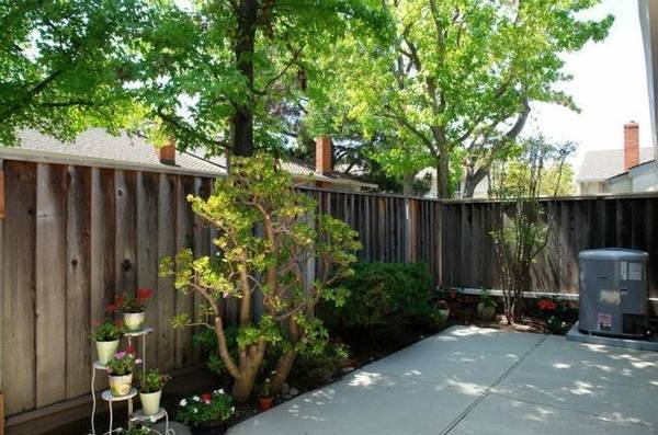 Building Photo - 20304 Northglen Sq