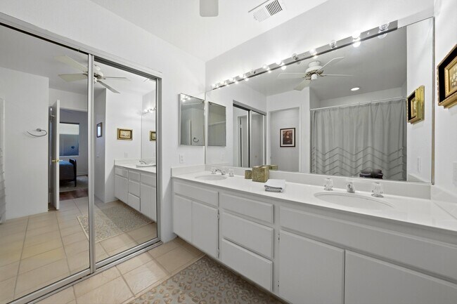 Building Photo - 55359 Winged Foot