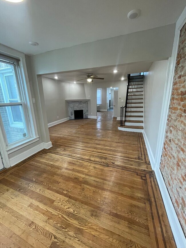Building Photo - Spacious 3BR Rental with Finished Walk-Out Basement in Philadelphia