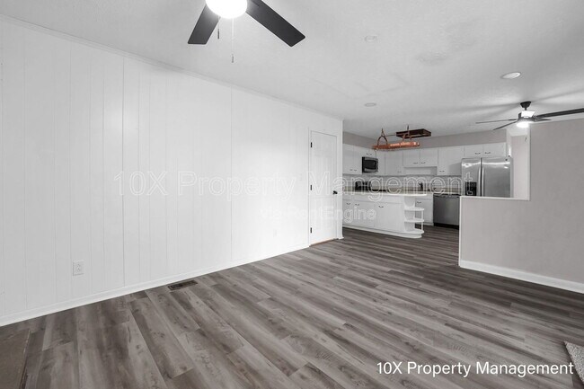 Building Photo - 2892 Longfield Rd