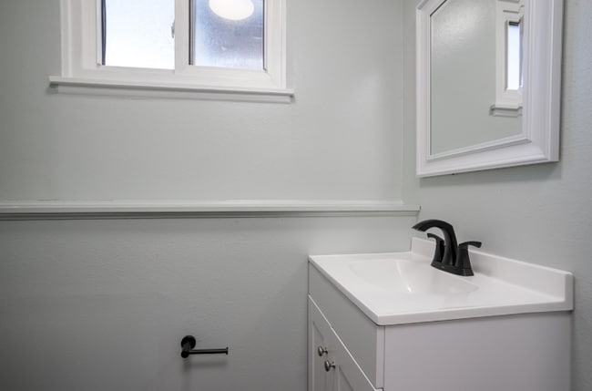 Building Photo - 1409 Orchid Ct