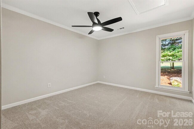 Building Photo - 9606 Fairway Ridge Rd
