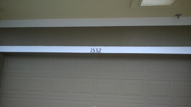 Building Photo - 3 bedroom 21/2 bath Townhome in Winter Garden