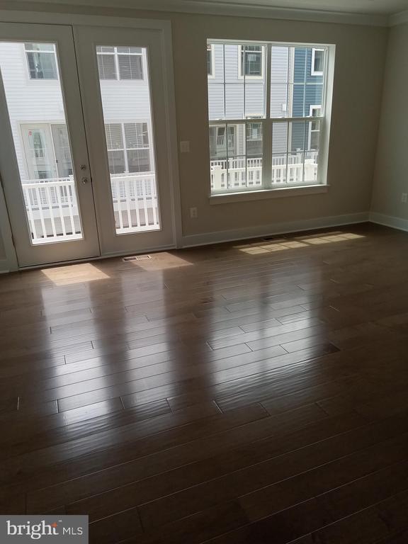 Building Photo - 5158 Ridgeview Retreat Dr