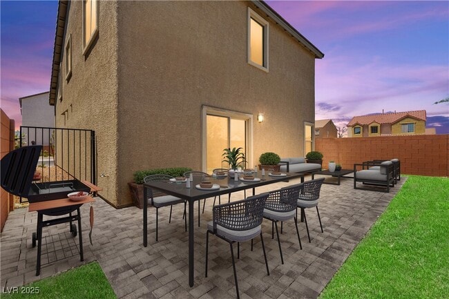 Building Photo - 5606 Spring Trellis St