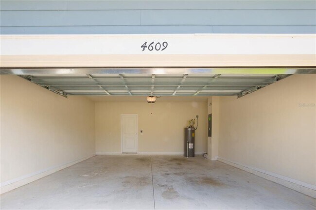 Building Photo - 4609 Sparkling Shell Ave