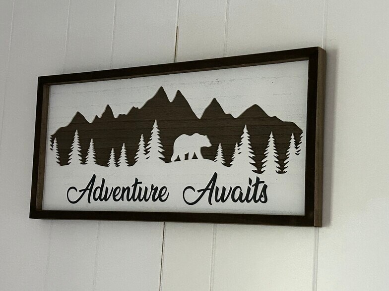 Building Photo - 302 Lake Ave