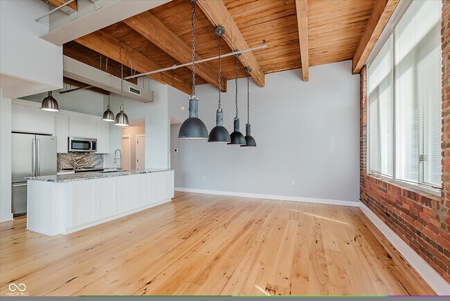Building Photo - 430 N Park Ave