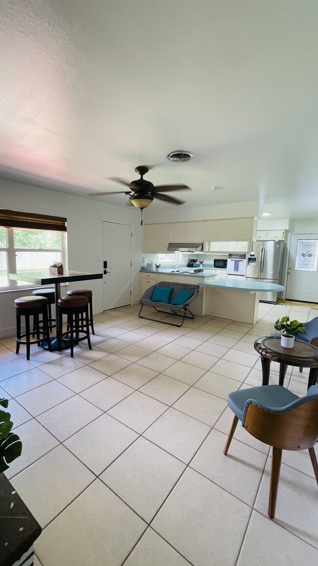 Breakfast Nook & Kitchen - 2155 Alafaya Trail