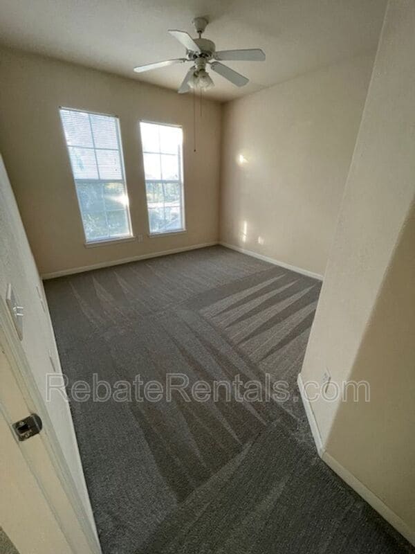 Building Photo - 8290 Gate Pkwy W