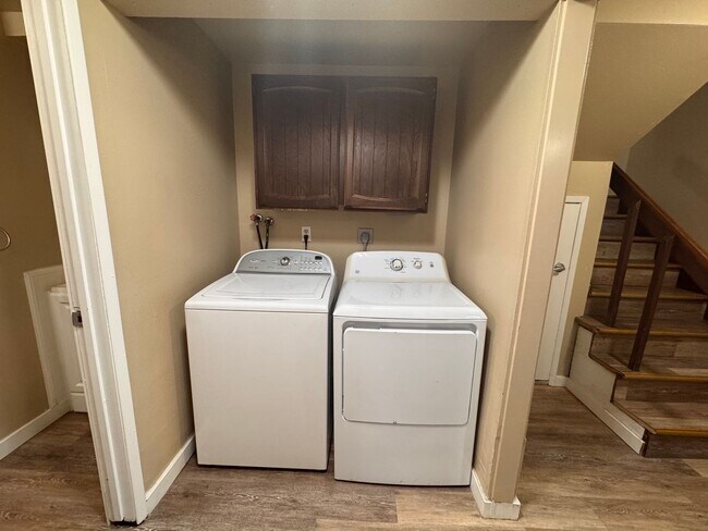 Building Photo - HANGMAN VALLEY 4 BEDROOM HOME