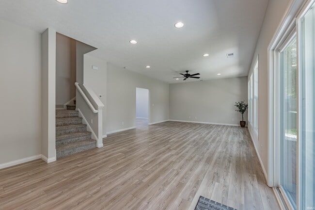 Building Photo - 9808 Blyth Dr