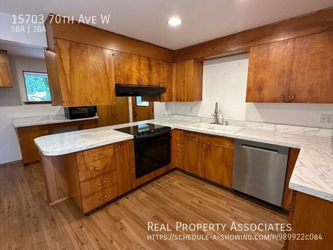 Building Photo - 15703 70th Ave W