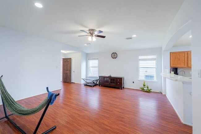 Building Photo - 18311 Olive Leaf Dr